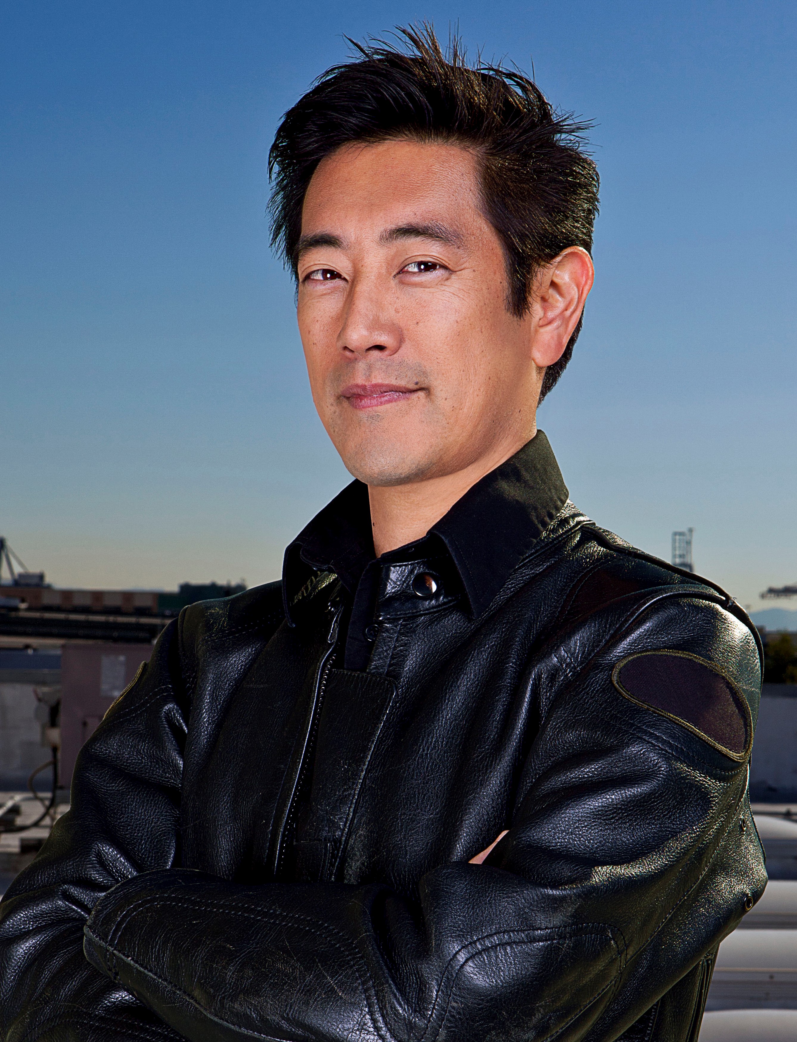 Imahara_Headshotcrop.jpg