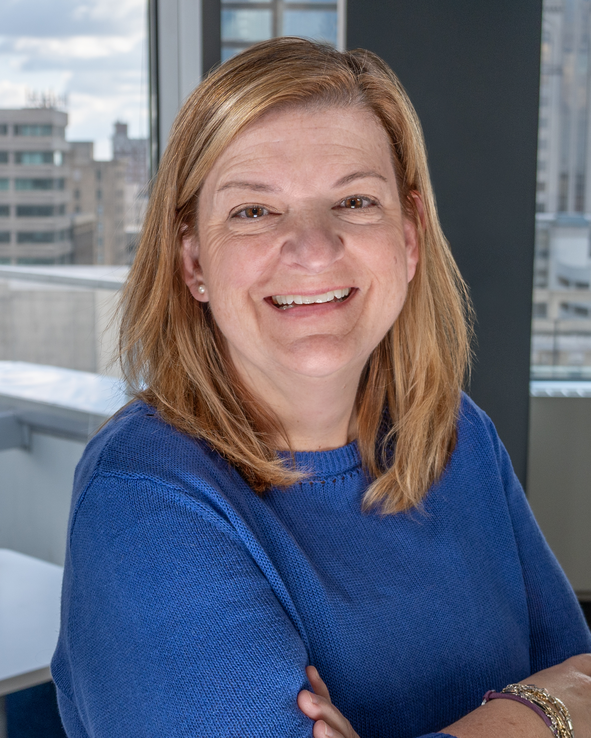 Jennifer Banman Headshot.jpg